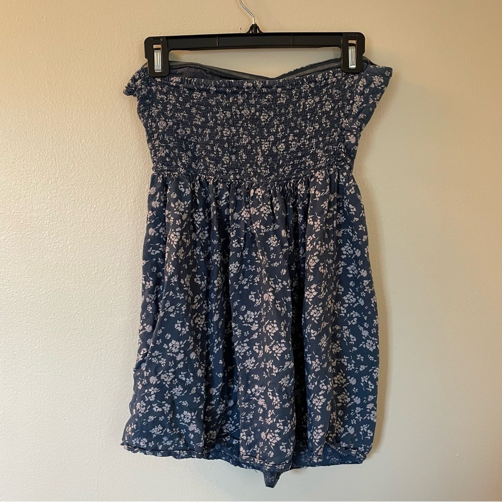 O'Neill | Blue and White Ruched Strapless Floral Sundress | Size Small - Picture 9 of 12